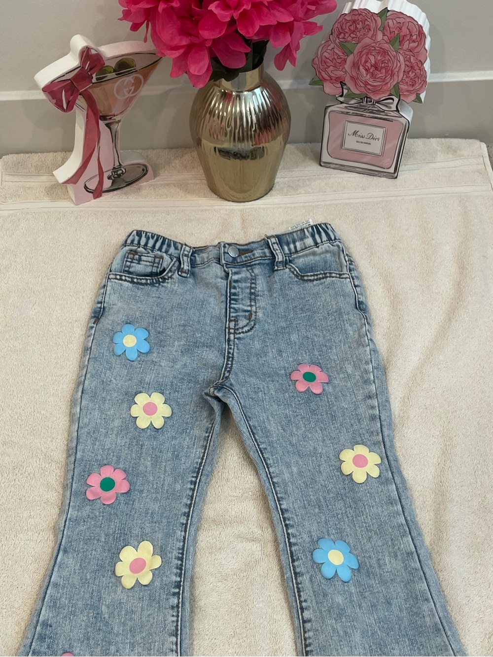 SHEIN Light Blue Denim Jeans with Contrast Stitching